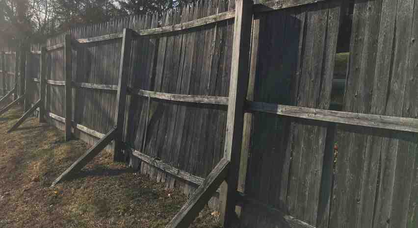 Comment fixer clôture ?